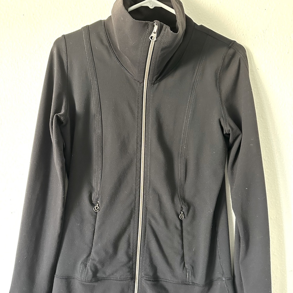 Lululemon Black Zippered High Neck Jacket Size 6